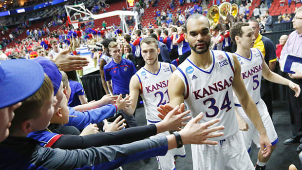 perry-ellis-kansas-630-elite-eight.jpg